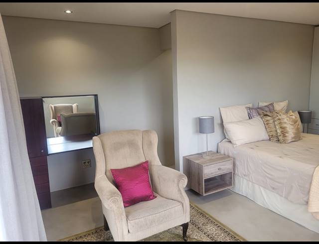 1 BEDROOM FLAT TO LET IN MORNINGSIDE